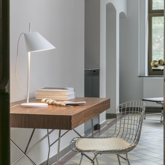 Louis Poulsen Yuh table lamp - Agof Store