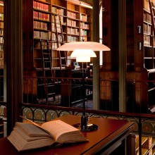 Louis Poulsen PH 4 1/2-3 1/2 Glass Tischleuchte - Agof Store