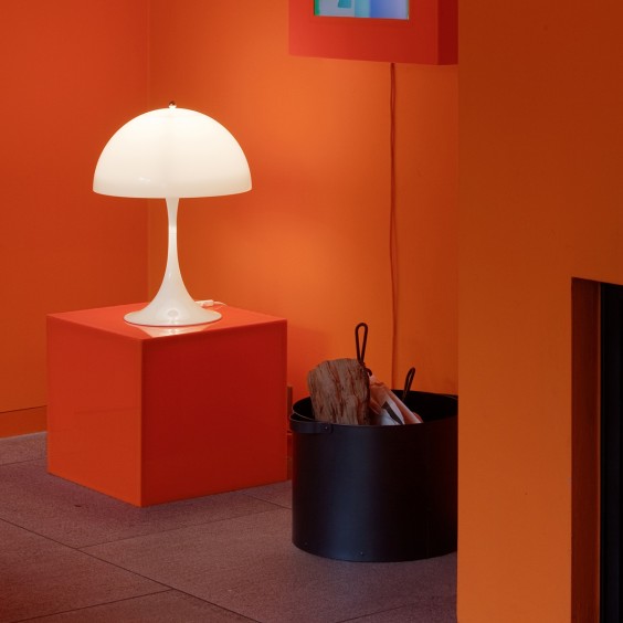 Panthella Lampada da tavolo Louis Poulsen - Agof Store