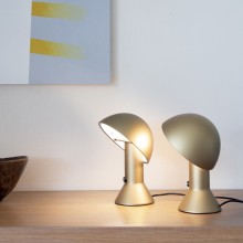 Elmetto Lampada da tavolo Martinelli Luce - Agof Store Elmetto Lampada da tavolo Martinelli Luce - Agof Store