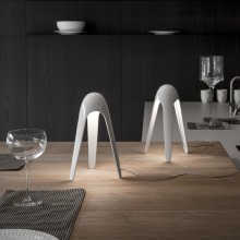 Martinelli Luce Cyborg Tischleuchte - Agof Store