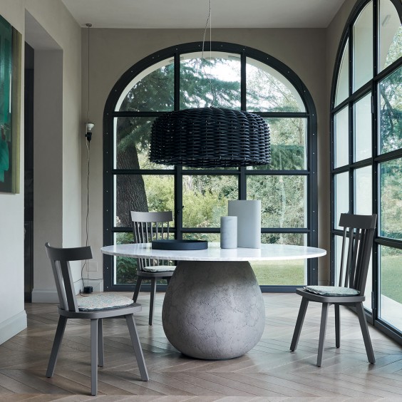 Next 232 236 tavolo con base in cemento Gervasoni - Agof Store