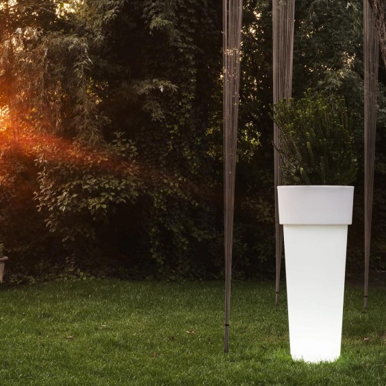 Serralunga Marcantonio Light Leuchtender Blumentopf - Agof Store