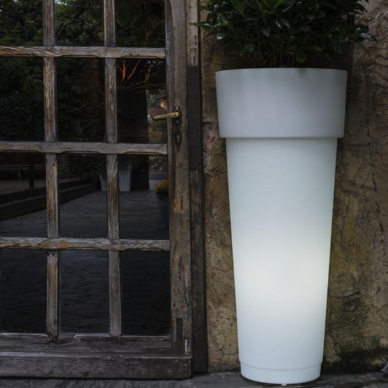 Marcantonio Au Mur Light Vaso con luce Serralunga - Agof Store