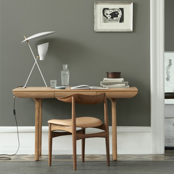 Warm Nordic Silhouette table lamp - Agof Store