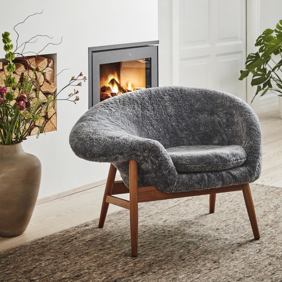 Warm Nordic Fried Egg armchair - Agof Store