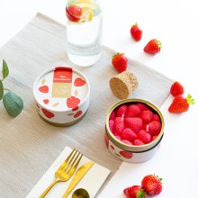 Candle Hand Ripe Strawberry Kerze - Agof Store Candle Hand Ripe Strawberry Kerze - Agof Store