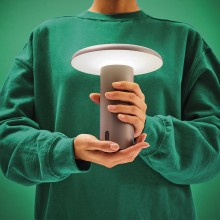 Artemide Takku Lampada da tavolo - Agof Store