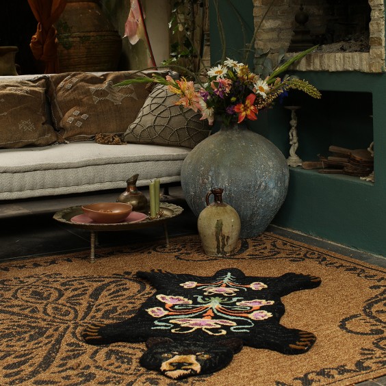 Doing Goods Blooming Black Bear Small Rug 100x66 cm - Agof Store