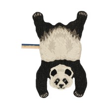 Doing Goods Plumpy Panda klein Teppich 97x55 cm - Agof Store Doing Goods Plumpy Panda klein Teppich 97x55 cm - Agof Store