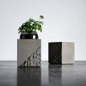 Lyon Béton Curb Side Table With Vase - Agof Store
