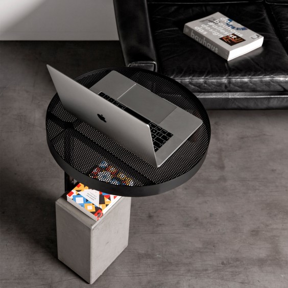 Lyon Béton Twist Side Couchtisch - Agof Store