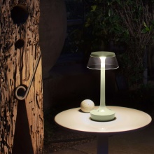 Flos Bon Jour Unplugged Akku Tischlampe - Agof Store Flos Bon Jour Unplugged Akku Tischlampe - Agof Store