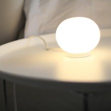 Flos Mini Glo Ball Tischleuchte - Agof Store