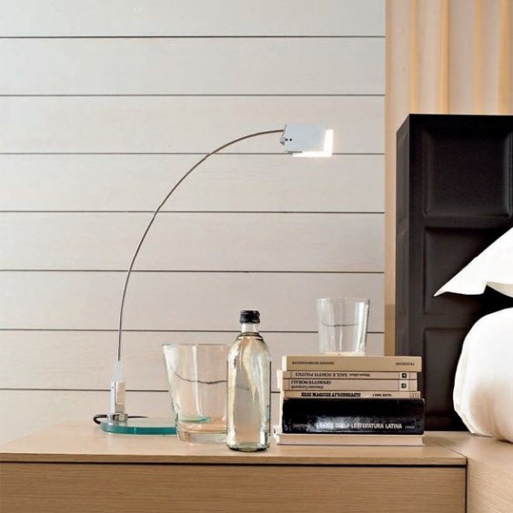Falena lampada da tavolo FontanaArte - Agof Store