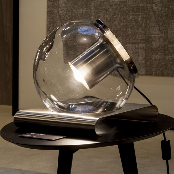 The Globe Lampada da tavolo Oluce - Agof Store