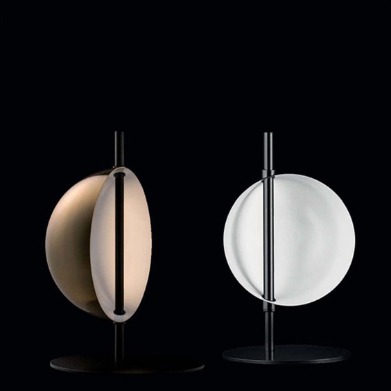 Superluna Lampada da tavolo Oluce - Agof Store