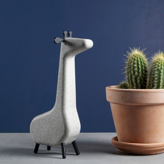 KORRIDOR Concrete Giraffe | Oggetto Decorativo | Agof Store