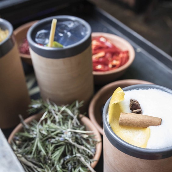 KnIndustrie Cast Away Glass | Agof Store